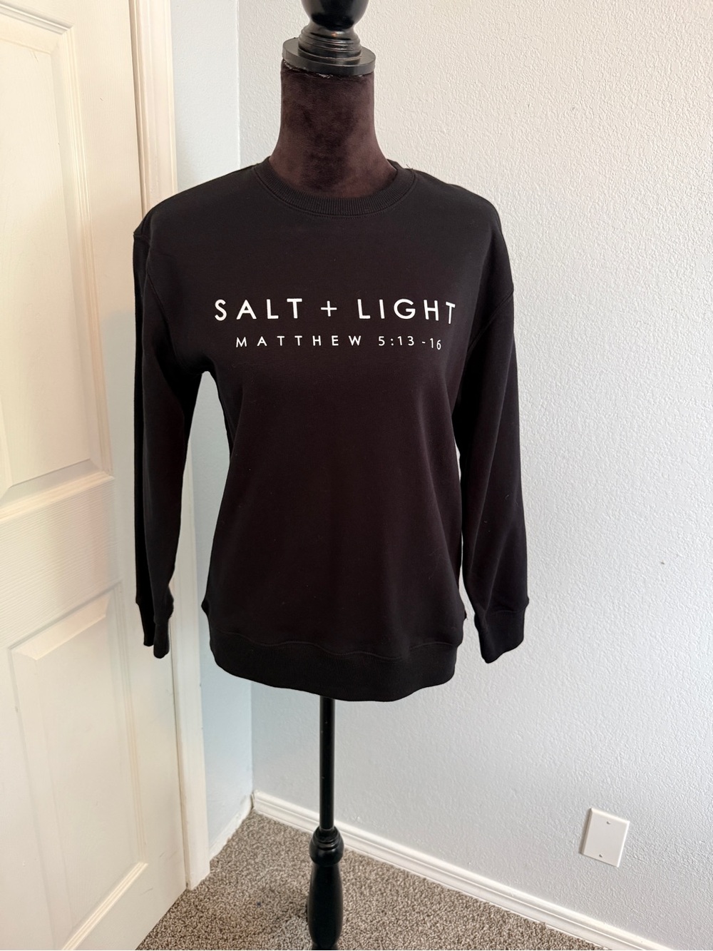 Sweatshirt